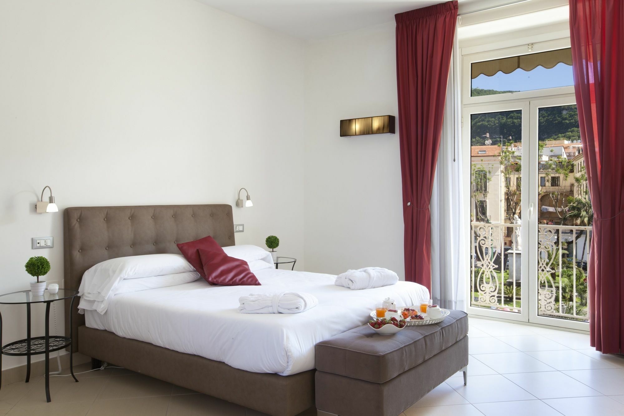 La Piazzetta Guest House Sorrento Dış mekan fotoğraf